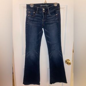 American Eagle Dark Wash Jeans - Size 4
